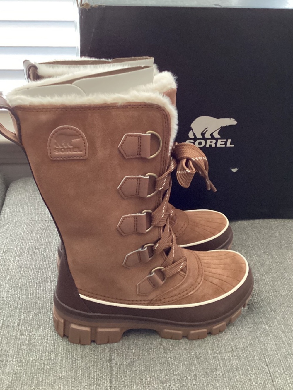 Sorel Women's Tivoli V Tall Waterproof Lace Up Boots, size 6.5